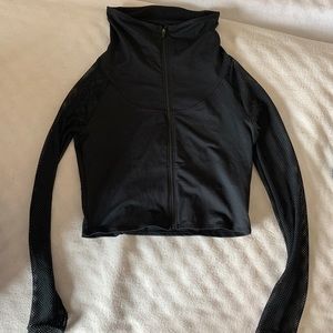 Fabletics - Demi Lovato- cropped workout hoodie